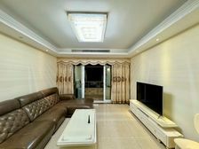 (小区中间位置,采光好)(婚装50万,保养新)(送家具车位)