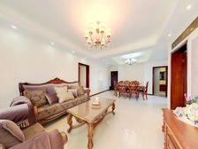 香城颐园 精装大三房 40万装修 出门口 满五