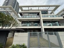 十里银滩维港半岛半山海景带装修双拼别墅 实用面积高达5百多o