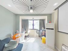 必看好房 精装带阁楼 朝南两房 采光好 房东置换 诚心出售