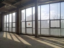 迎泽大街 整层现房门面 特价5999元 两部独立电梯 可餐饮