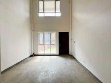 雅苑叠墅,地下一层,地上三层带花园,诚意出,方便看