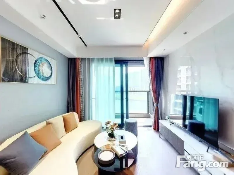 会展湾东城 20号线 全新3房出租 拎包入住 中间楼层