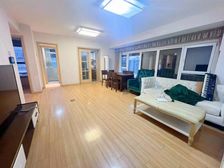 万科魅力花园(南区)大边套4房2厅2卫大平层精装全配 奶奶楼