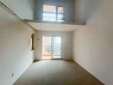 万科魅力花园(东区)复式洋房。购一层得两层,居住更舒适!