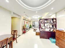 黄埔花园 诚心出售 价格可谈 送车位送家私家电 包税 南向