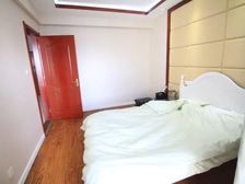 xin出!次顶层,采光观景好,双卧客厅朝南,南向面