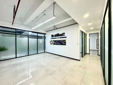 天河客运站双地铁精装多隔间户型 停车位自由 带咖啡店