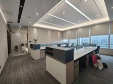 国贸中心直租360平豪华精装修办公室出租 电梯口双面采光