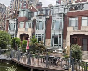 (位置相当好:面河)雍城世家一期联排别墅,实用400多平