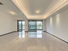 越秀和樾府一期 二楼带露台 次新房 基本不用装修 可拎包入住