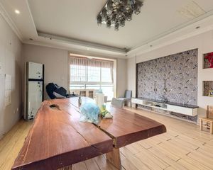 金牛花园 4室1厅 西北