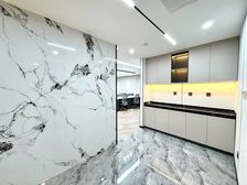 东三环团结湖地铁上盖 500强云集 精装修带家具南向