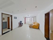 南北通透大两居室,一层采光无遮挡,户型方正,靠谱签约