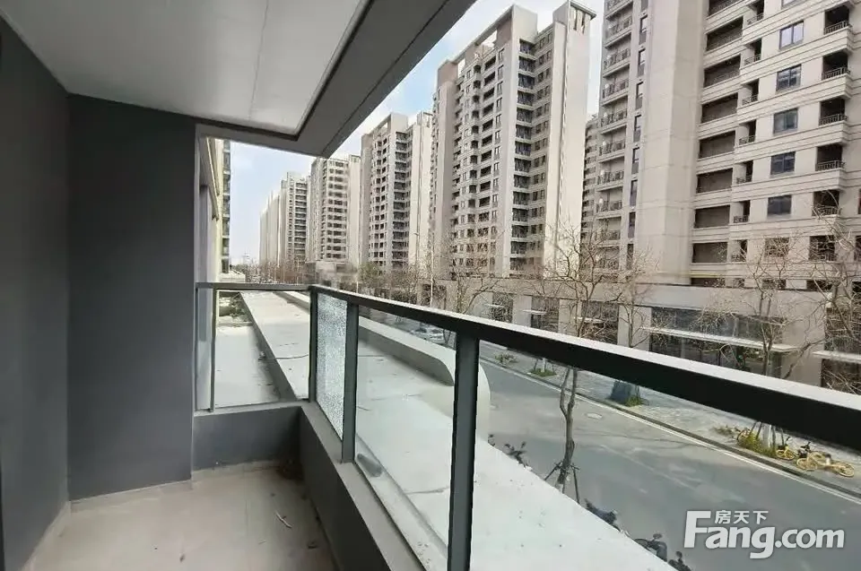 燃爆！上实望海，占位临港金融芯，奢享都会生活