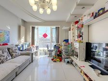 手续费1万 万年花城二期 精装两居 满五 低层宜居