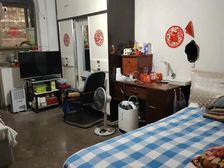 正规两房+户型方正+平街层+一般装修+出行方便