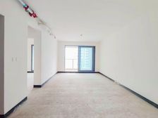 北滨路 融景城馨苑四房260万