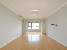 金城华庭 3室2厅2卫 品质小区 客厅带阳台