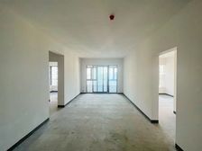 楼层好出门50米就是轻轨10号线以及5号线公园采光好