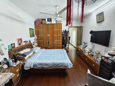 临地铁 产权清晰 出行方便 医疗配套成熟 朝南 中间好楼层