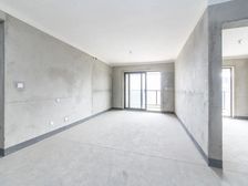 星河国际九区 3室2卫 毛坯 阳光好 在售都有