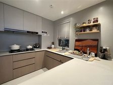 中央公园精装洋房三房145万还送车位,门口就是轻轨站,八,中