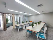 正对电梯I 精装修I 配家具I 朝外SOHOI 随时看房