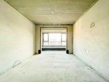 新上房源 产权清晰 三房两卫 业主诚心卖