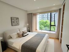 金沙江地铁口,南北两房厅南北通,靠苏州河,精装修,价格好谈