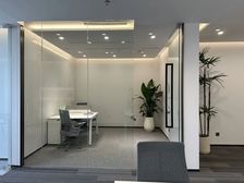 南京华贸中心甲级写字楼 135平中层办公空间