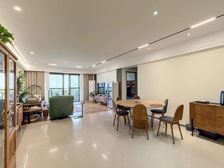 珠江新城凯旋新世界 南向262平精装大四房 业主诚意出售