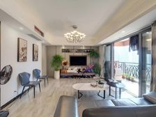 凯旋新世界 户型方正 双主套三房 保养好看房方便