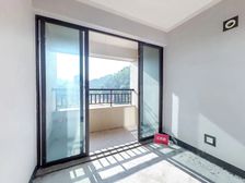 保利林语爱丁堡 3室2厅2卫 毛坯 80万元