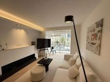 06年品质小区,带产权车位,版式南北通,中心位置,闹中取静!