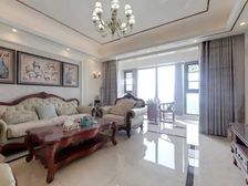 金沙湖高尔夫观邸 4室2厅 带两个车位 正对湖中心