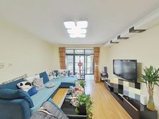 一楼带25平大花园 有垫高 采光无遮挡 前后无遮挡 带地暖