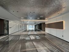 太原南站国际商务港1281平精装修带家具出租含税有配套食堂