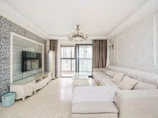 绿地崴廉公寓 满五 商品住宅 小区绿化高 商业配套齐全 朝南