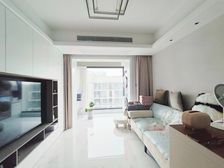 商品房+飞机户型+精装修+车位+上师大+房龄新