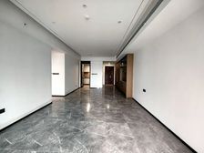 化龙桥 万科翡翠方舟四房315万