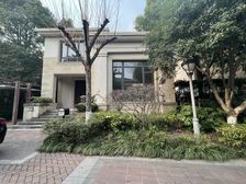 佘山3号,笋盘 ,建面369平,南花园,限时 出售此房