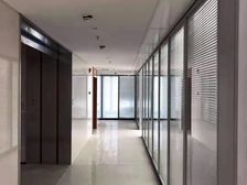 高铁新城 港口发展大厦 户型方正 停车方便 采光很好 急租