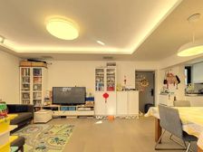 此房是我6年前帮其买进,现为代理人,满5v一,没税,诚意出售