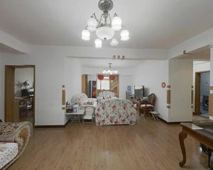 欣居园 3室2厅 148.14平
