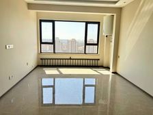 万达旁3室两卫,交房未入住,中间楼层