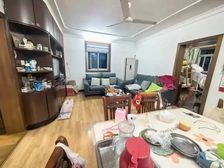 通海一小区南北通透经典三室一厅,简单装修产权清晰,随时看房