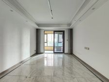 弘阳印月府 4室2厅 东南