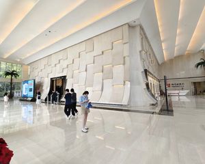 会展地铁口超甲半层出售 视野开阔采光无遮挡 低于市价3000