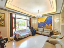 万达B区豪装别墅,入住3年业主去外地发展 ,前后院子,诚心卖